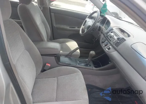 2002 Toyota Camry Le из США, поврежденный, VIN 4T1BE32K82U066376